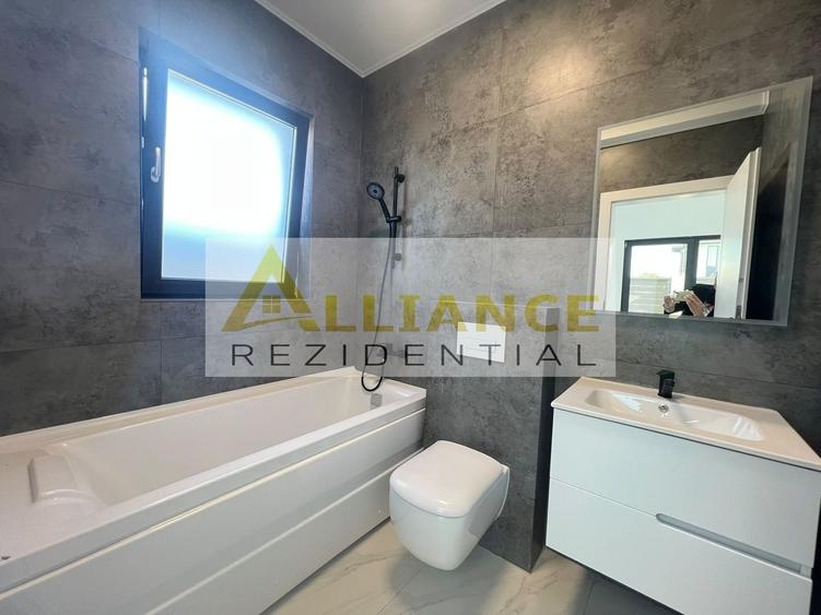 Casă individuală cu 4 camere cu Canalizare în Berceni