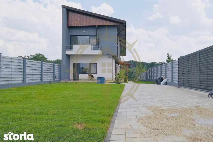 Casă cu 6 camere cu Piscina în Balotești