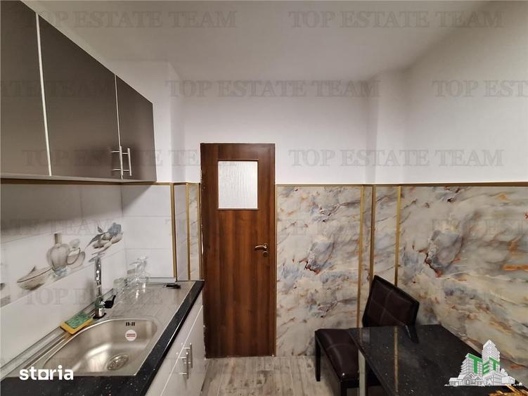 Apartament cu 2 camere semidecomandat în Independenței