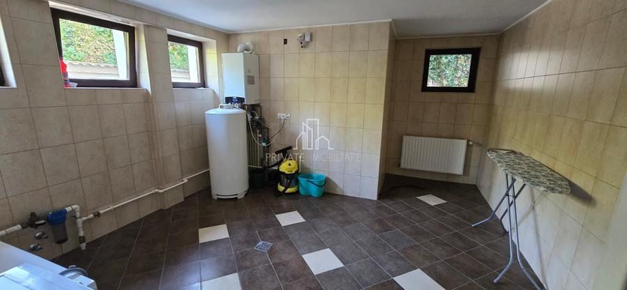 Casă individuală cu 4 camere cu Canalizare în Platou