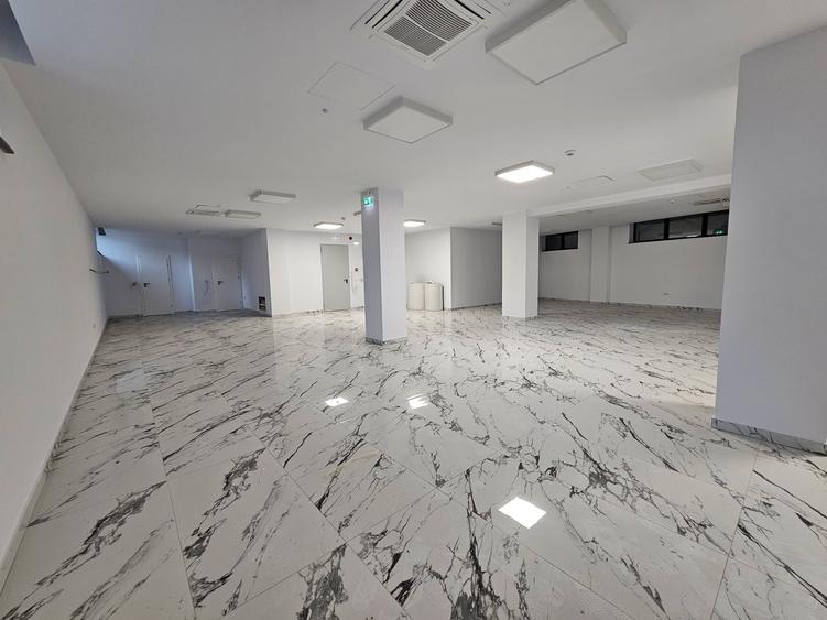 Spațiu comercial, de 664 mp, în Central