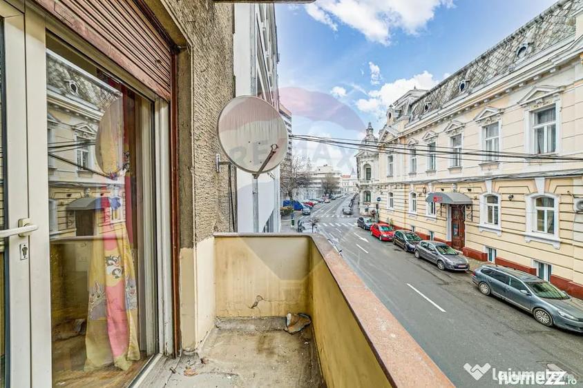 Apartament cu 4 camere decomandat în Ultracentral