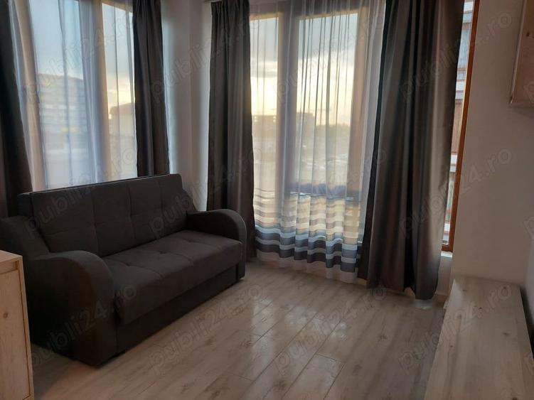 Apartament cu 3 camere decomandat în Aradului