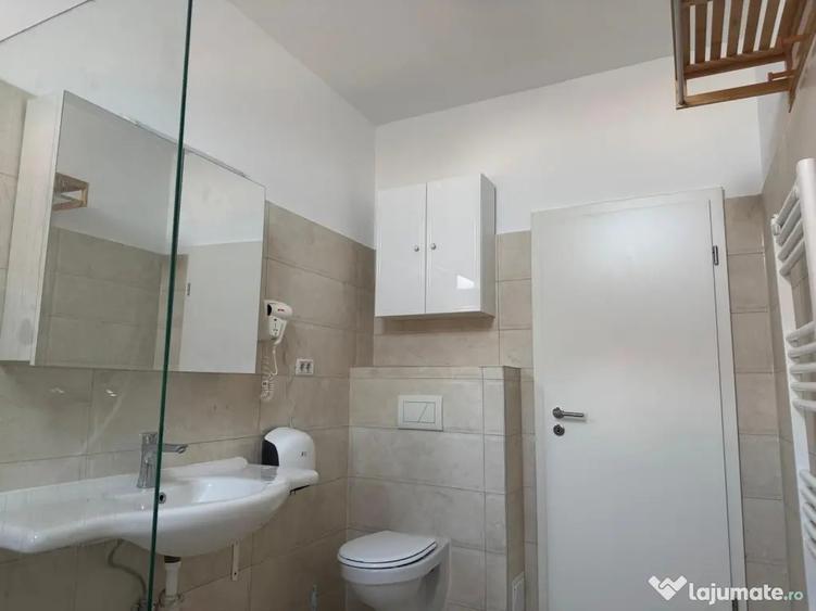 Apartament cu 3 camere decomandat, mobilat în Bartolomeu