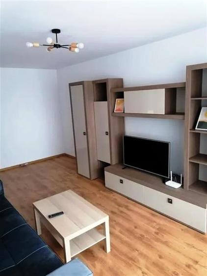 Apartament cu 2 camere decomandat, mobilat în Sânpetru
