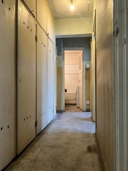 Apartament cu 3 camere semidecomandat în Titan