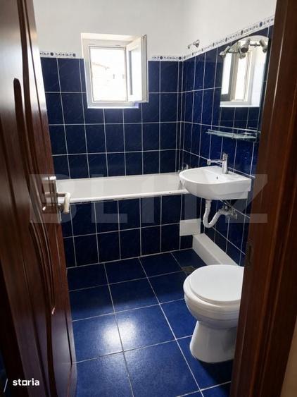 Apartament cu 3 camere decomandat în Micro 12