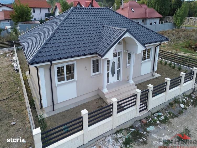 Casă cu 4 camere în Vânători