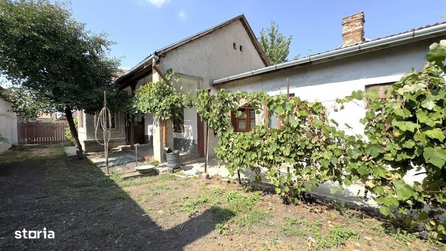 Casă cu 4 camere în Central