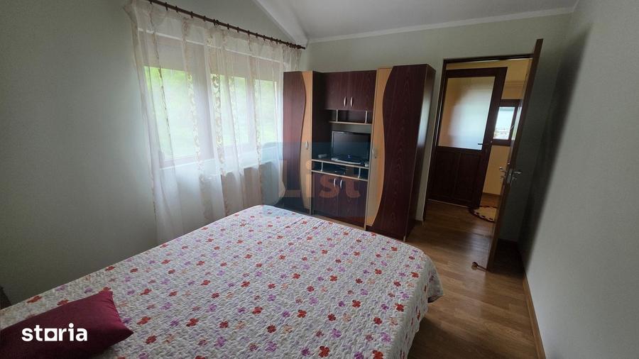 Casă cu 6 camere cu Teren 1361 Mp în Dubova