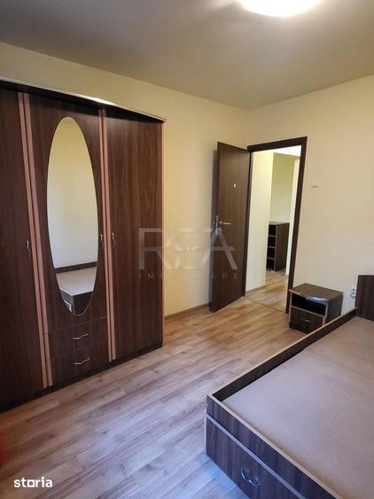 Apartament cu 4 camere semidecomandat, mobilat în Militari