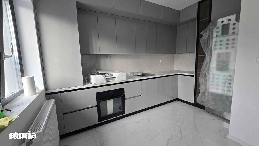 Casă cu 5 camere cu Teren 240 Mp în Holboca