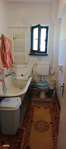Apartament cu 2 camere semidecomandat în Roșu