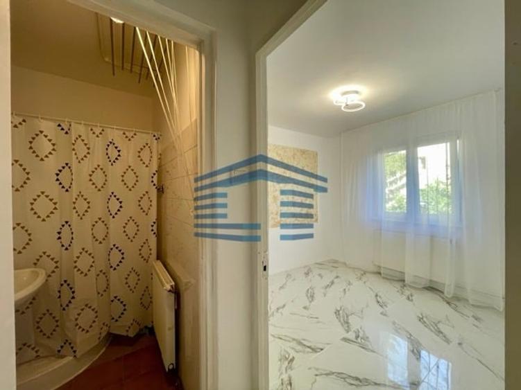 Apartament cu 2 camere semidecomandat, mobilat în Florilor