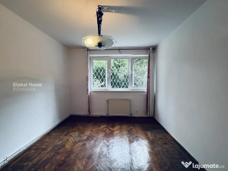 Apartament cu 3 camere semidecomandat în 1 Mai