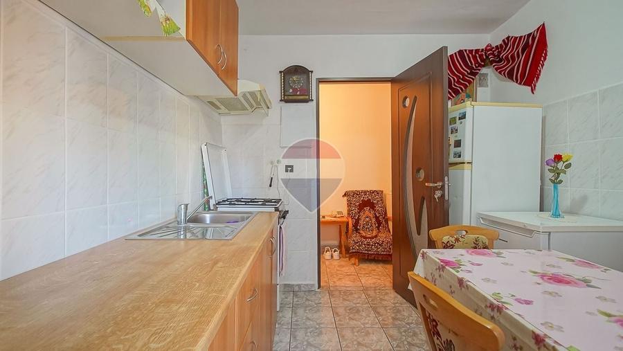 Apartament cu 2 camere decomandat, mobilat în Răcădău
