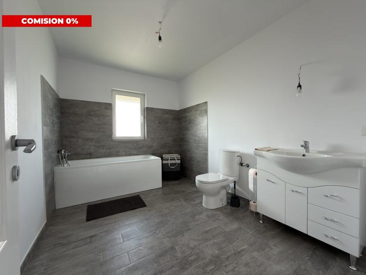Duplex cu 4 camere cu Teren 536 Mp în Cerneteaz