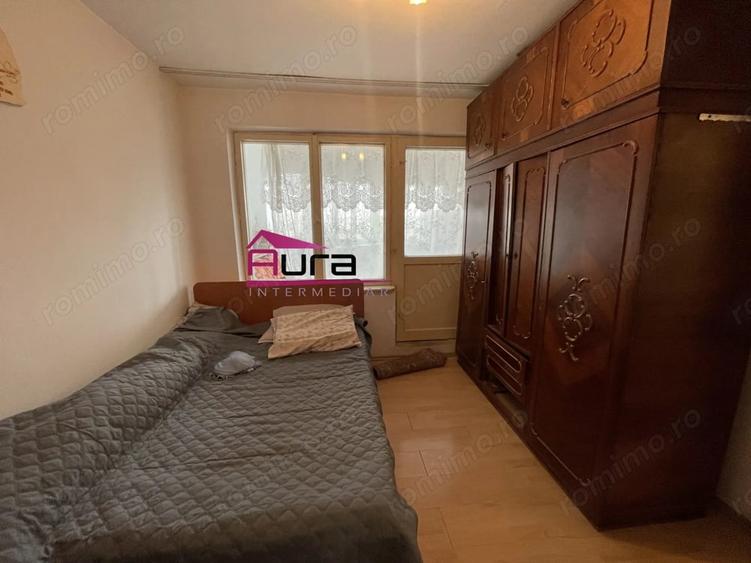 Apartament cu 3 camere decomandat în E3