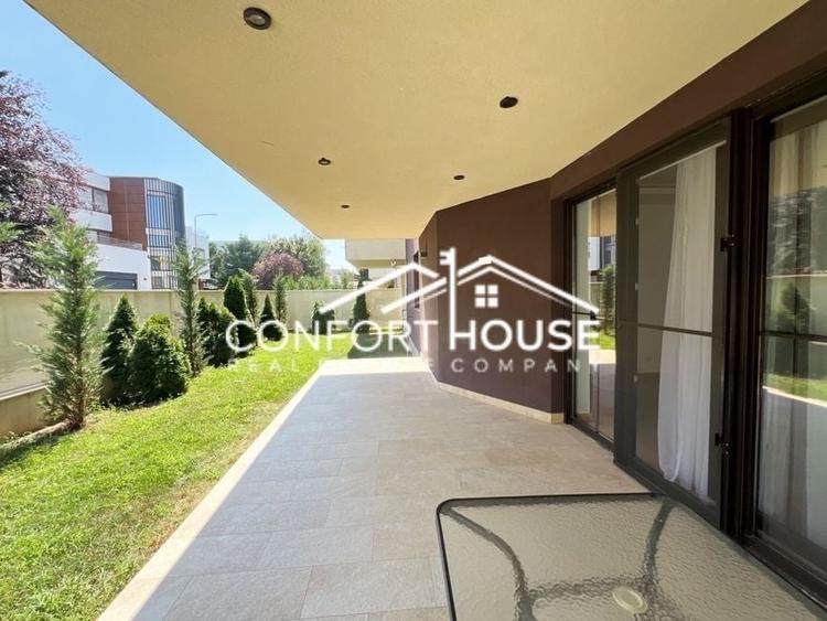 Duplex cu 6 camere cu Canalizare în Iancu Nicolae