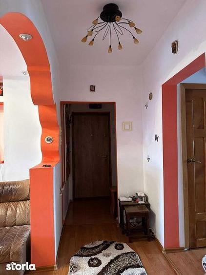 Apartament cu 3 camere în Debarcader