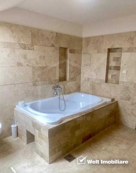 Apartament cu 3 camere semidecomandat, mobilat în Europa