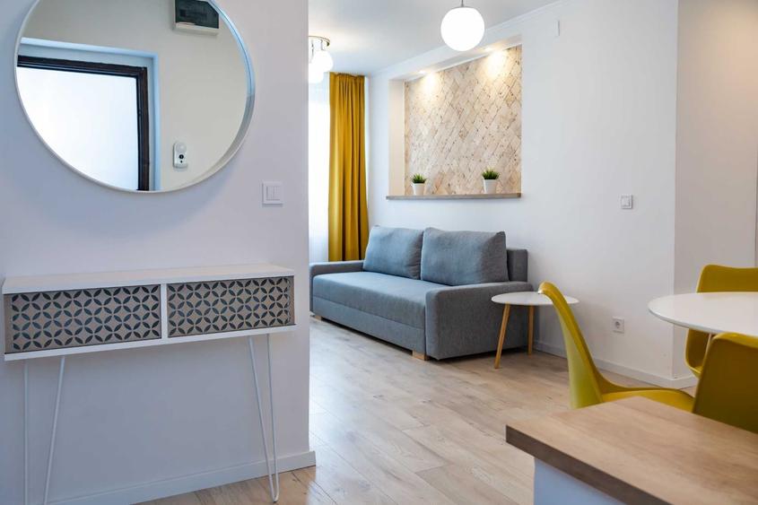 Apartament cu 2 camere decomandat în Ștrand