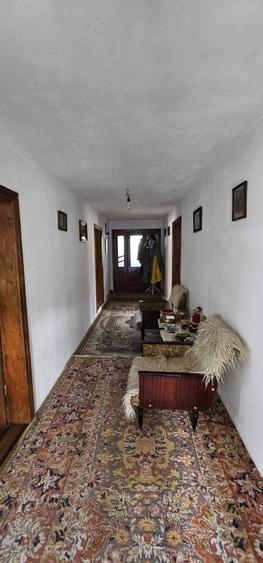 Casă individuală cu 4 camere cu Teren 4908 Mp în Poduri