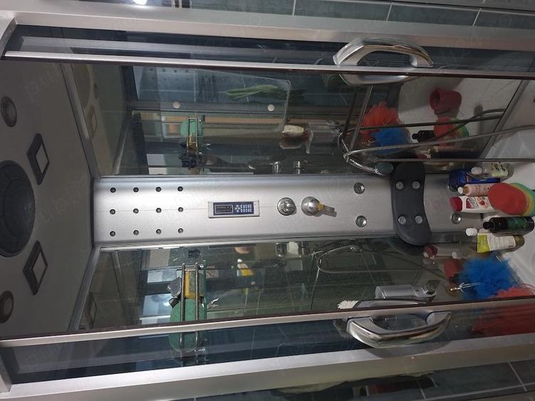 Apartament cu 3 camere decomandat în Vest