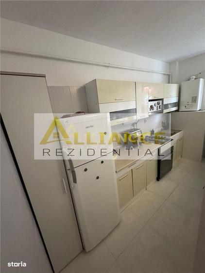 Apartament cu 2 camere în Apărătorii Patriei