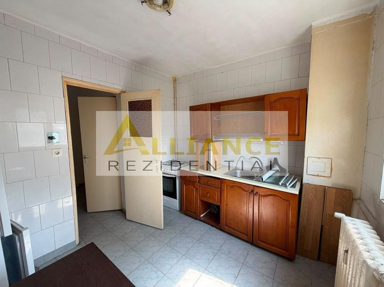 Apartament cu 2 camere decomandat în Berceni