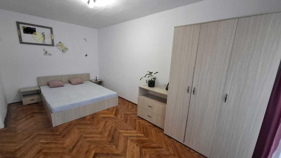 Apartament cu 3 camere decomandat în Ultracentral
