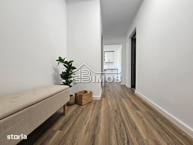 Apartament cu 2 camere decomandat, mobilat în Micro 5