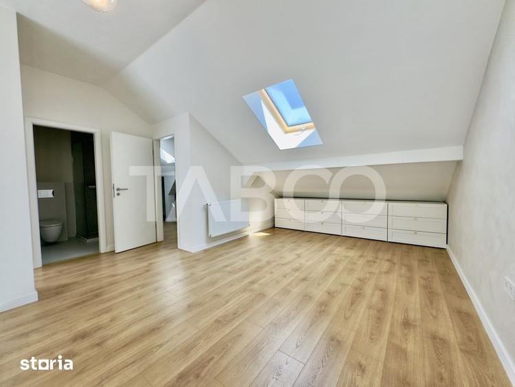 Apartament cu 4 camere decomandat în Cristian