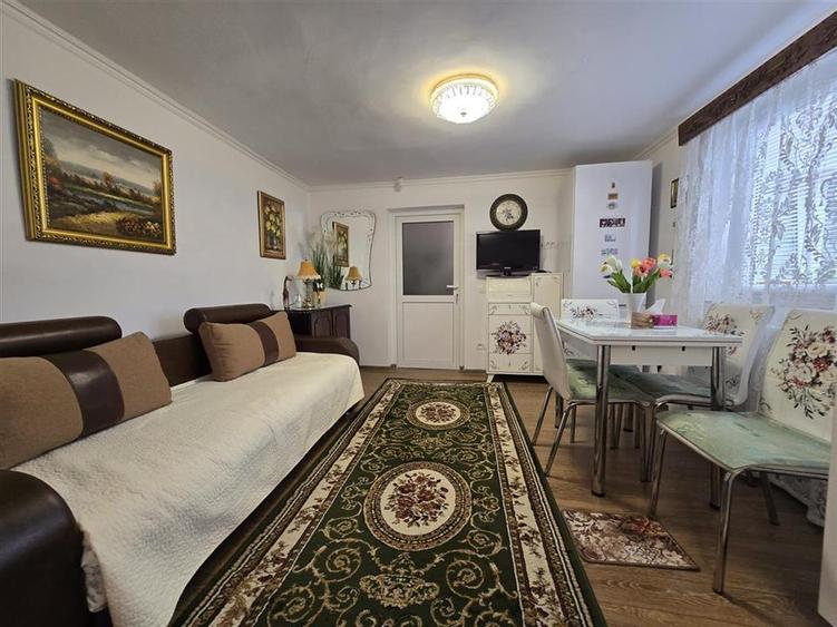 Casă cu 4 camere cu Teren 726 Mp în Șuștiu