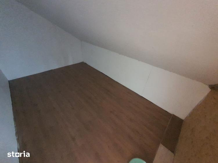 Casă cu 7 camere cu Teren 650 Mp în Limanu