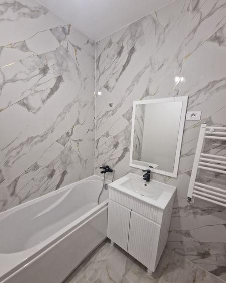 Apartament cu 2 camere decomandat în Titan