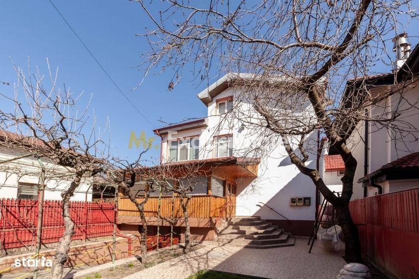 Casă cu 4 camere în Central