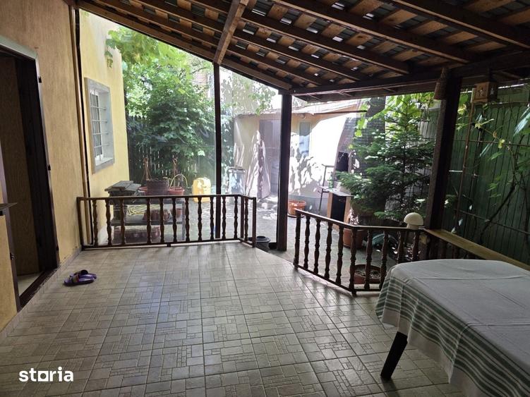 Casă cu 5 camere cu Teren 310 Mp în Sălăjan