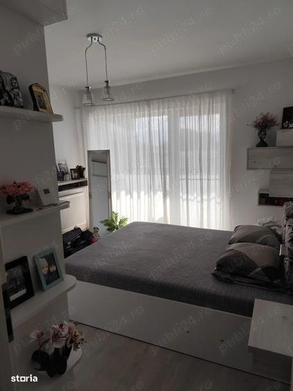 Apartament cu 3 camere, mobilat în Tractorul