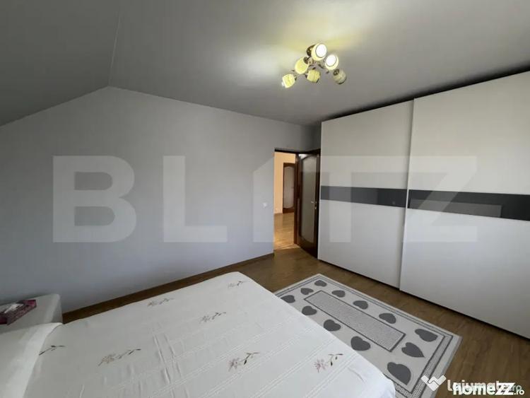 Casă cu 5 camere cu Teren 800 Mp în Surduc