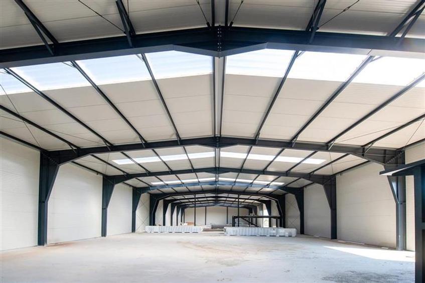 Spațiu industrial, de 1,150 mp, în Central