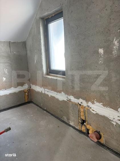 Casă cu 4 camere cu Teren 400 Mp în Ipotești