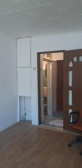 Apartament decomandat în Industrială
