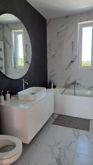 Casă individuală cu 5 camere cu Canalizare în Corbeanca