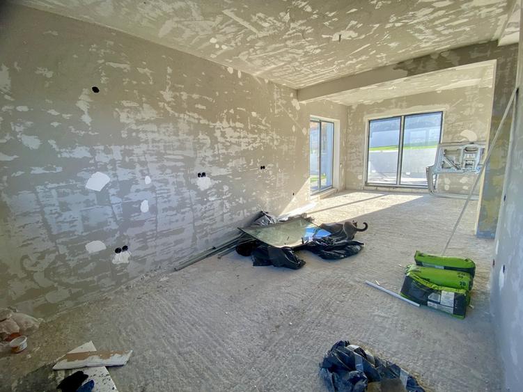 Duplex cu 4 camere cu Canalizare în Dezmir