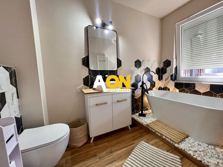 Apartament cu 3 camere decomandat, mobilat în Ultracentral