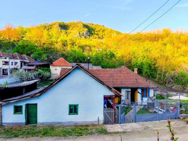 Casă cu Teren 268 Mp în Boiu