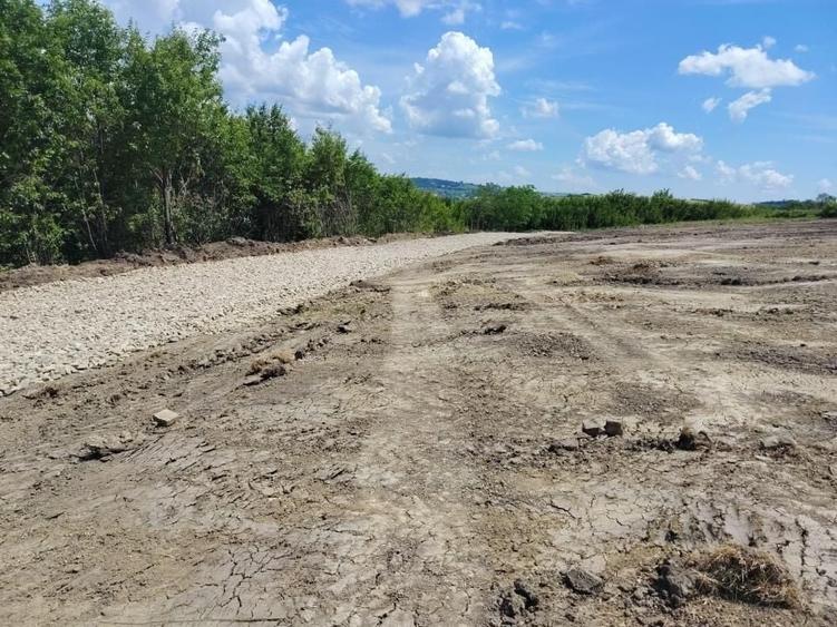 Teren Construcții intravilan de 655 mp, în Proselnici