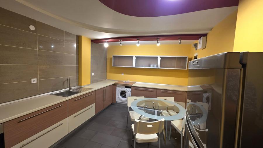 Apartament cu 2 camere decomandat, mobilat în Aradului