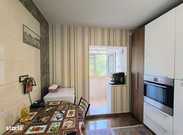 Apartament cu 3 camere decomandat în ICIL